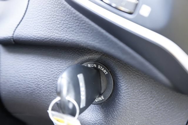 Used 2019 Jeep Cherokee Sport FWD image 21