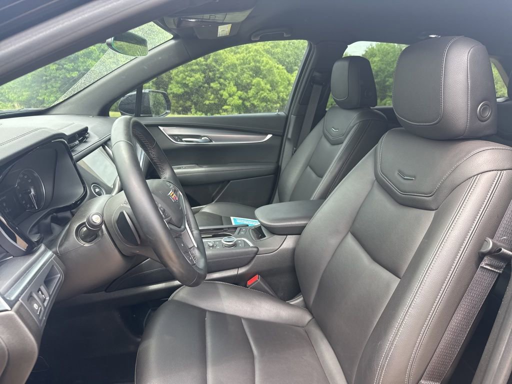 Used 2024 Cadillac XT5 Luxury FWD image 11