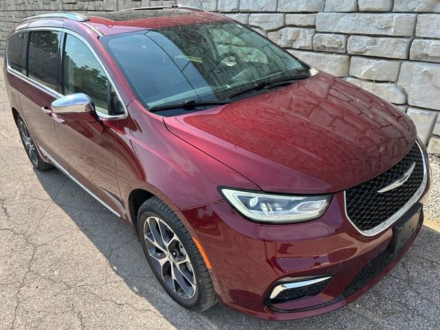 Certified 2021 Chrysler Pacifica Limited w/ Premium & Safety Sphere Group AWD/4WD image 7