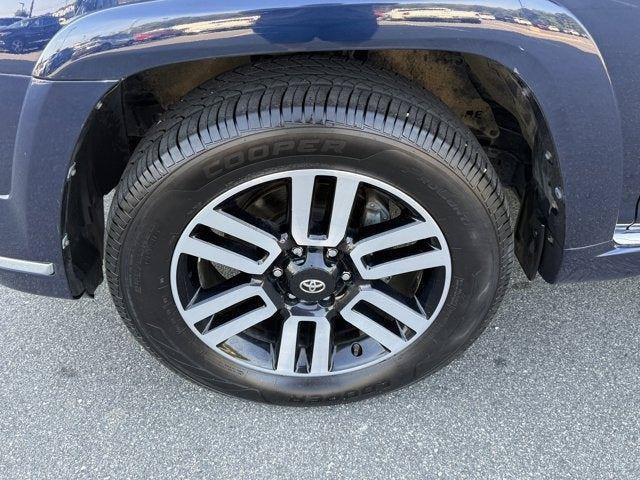 Used 2022 Toyota 4Runner Limited AWD/4WD image 10