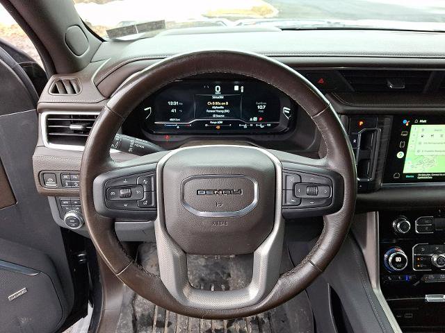 Used 2022 GMC Yukon XL Denali w/ Advanced Technology Package image 22