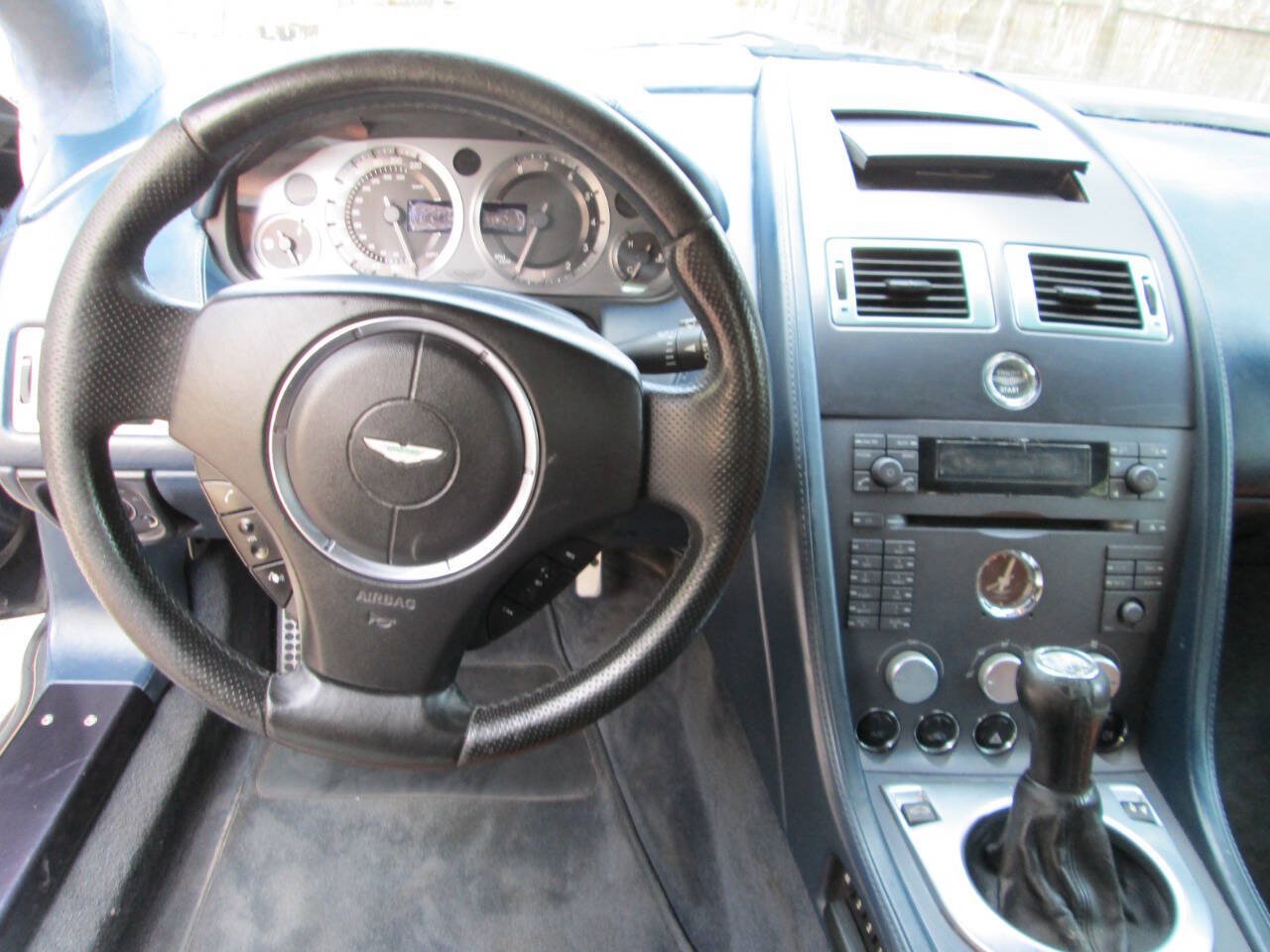 Used 2007 Aston Martin V8 Vantage Coupe RWD image 3