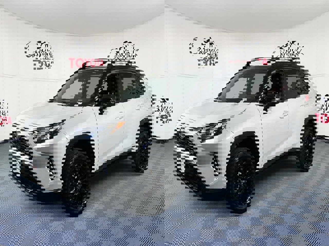 Used 2025 Toyota RAV4 XSE image 2