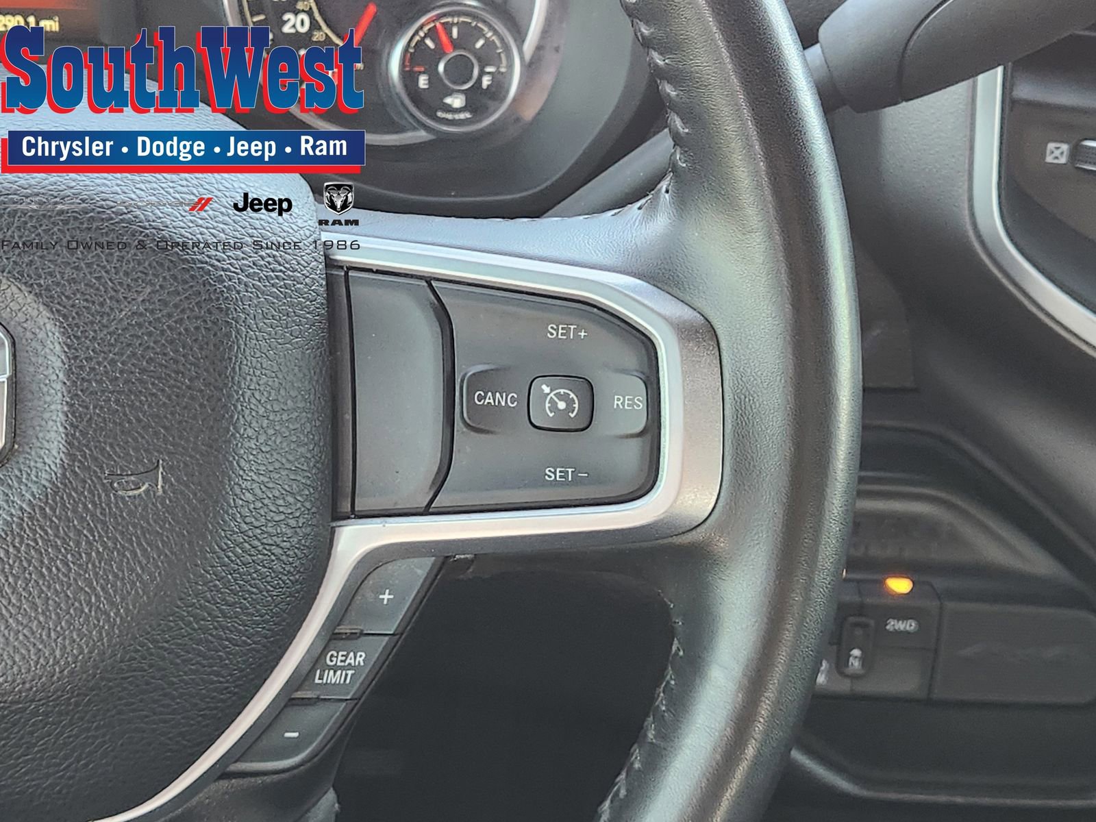 Used 2024 RAM 3500 Big Horn image 28