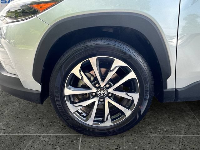 Used 2023 Toyota Corolla Cross XLE FWD image 14