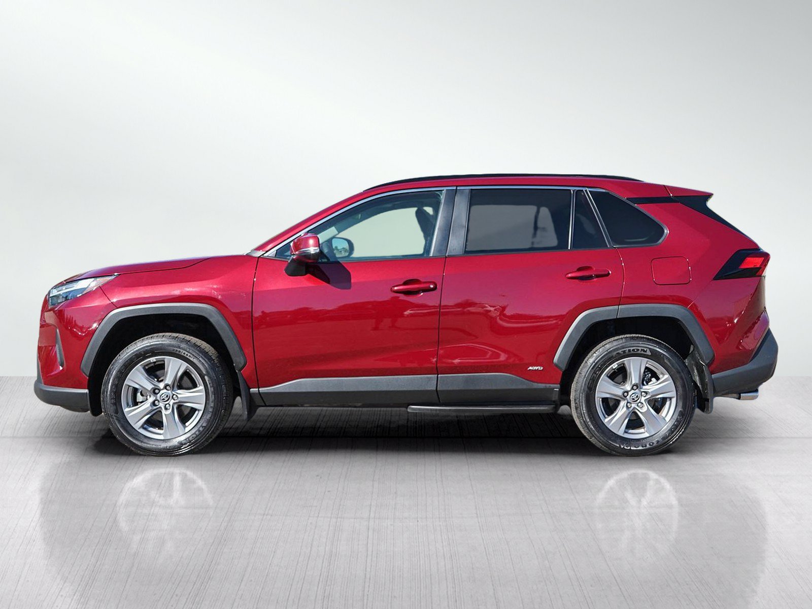 Used 2024 Toyota RAV4 XLE w/ Convenience Package AWD/4WD image 2