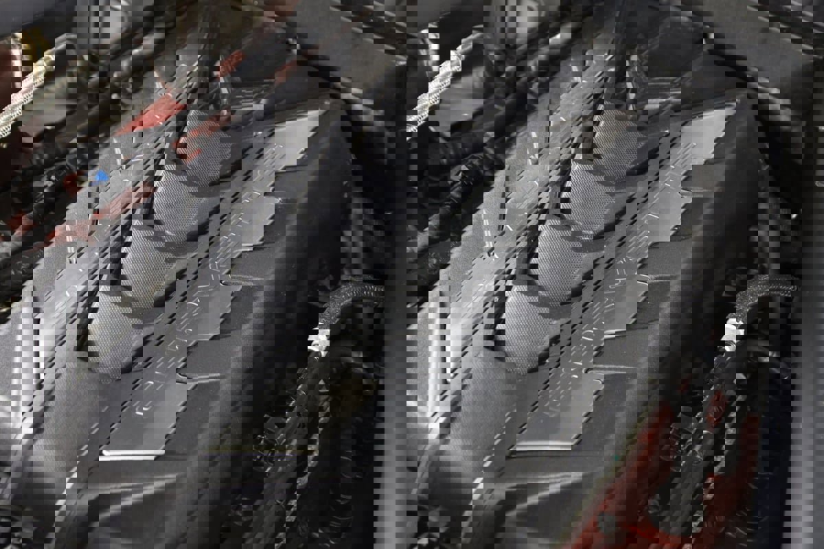 Used 2025 Chevrolet Corvette Stingray Premium Cpe w/ Stealth Interior Trim Package image 27