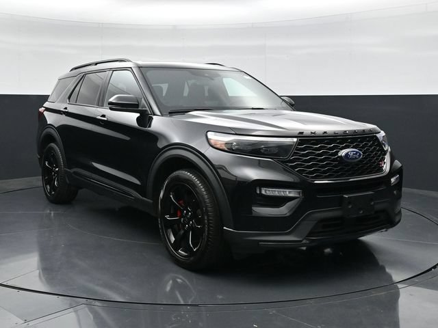 Used 2024 Ford Explorer ST w/ Technology Package AWD/4WD image 4
