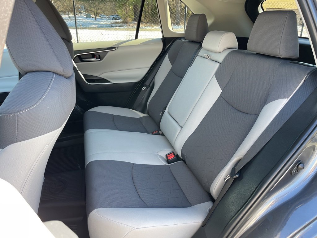 Used 2024 Toyota RAV4 XLE w/ Convenience Package image 21