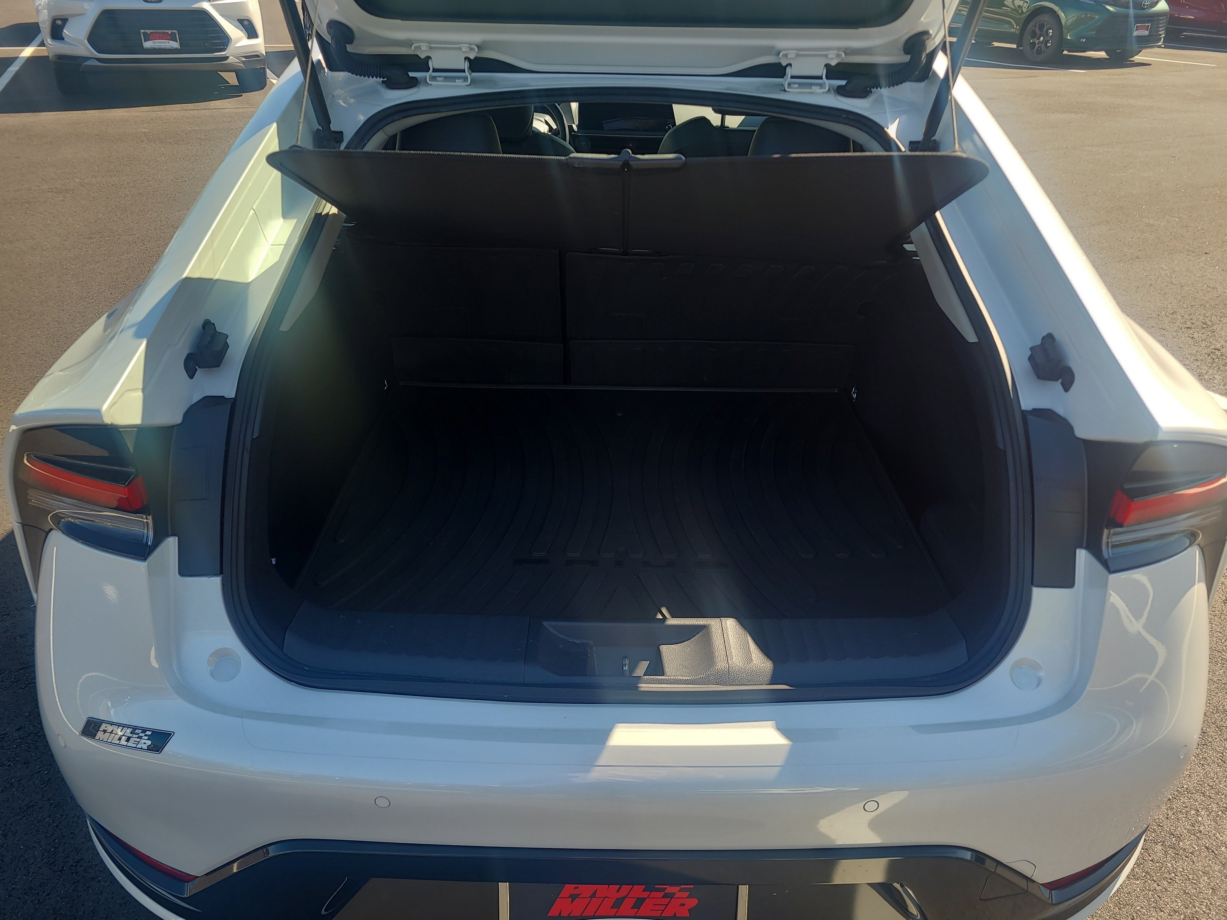 Used 2024 Toyota Prius XLE AWD/4WD image 30