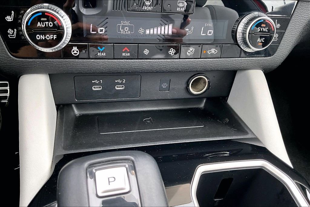 Used 2025 Mitsubishi Outlander SEL FWD image 16