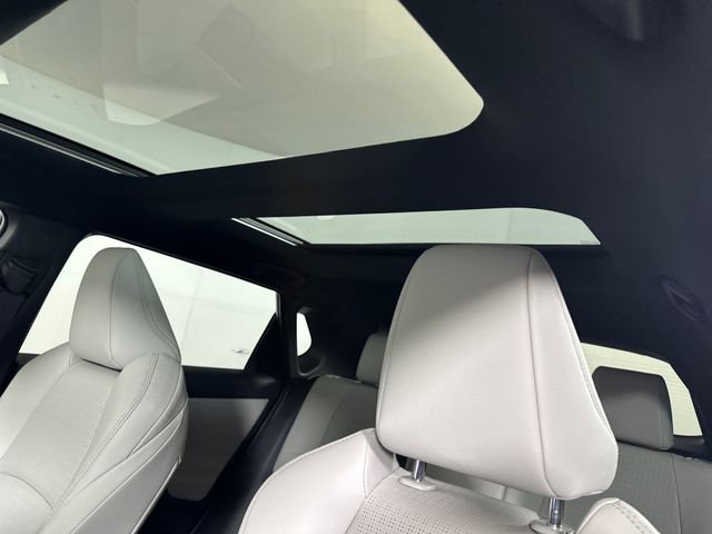 Used 2023 Toyota bZ4X Limited w/ Weather Package AWD/4WD image 12