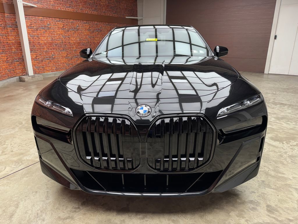 New 2026 BMW 740i xDrive w/ Executive Package AWD/4WD image 8