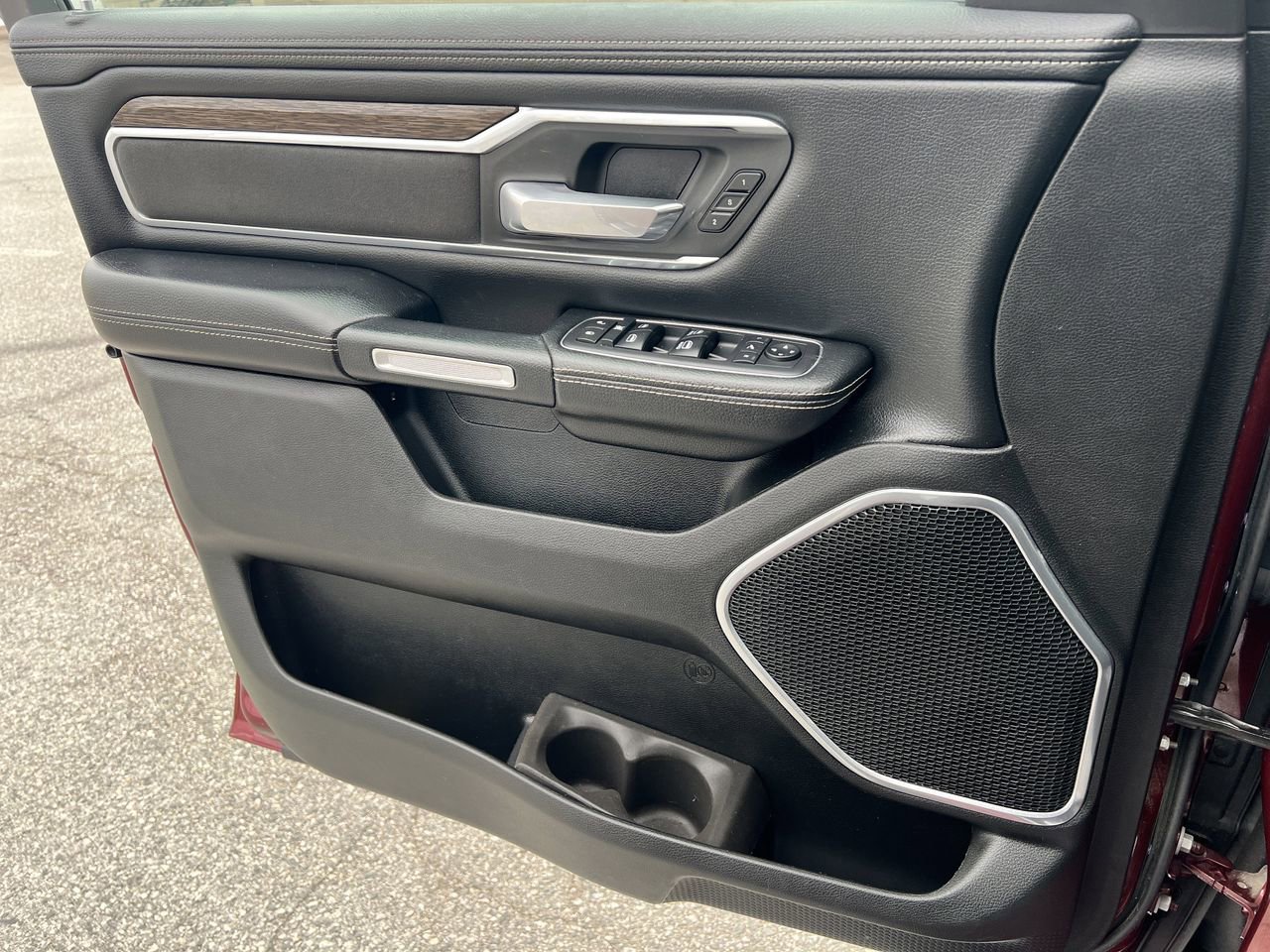 Used 2020 RAM 1500 Laramie image 18