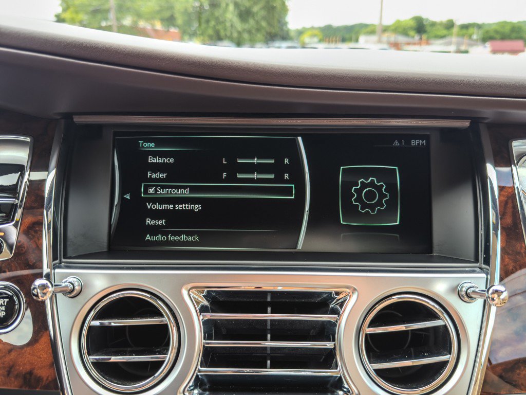 Used 2018 Rolls-Royce Dawn RWD image 54