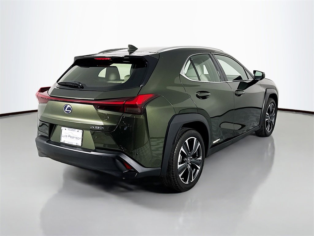 Used 2022 Lexus UX 250h image 9