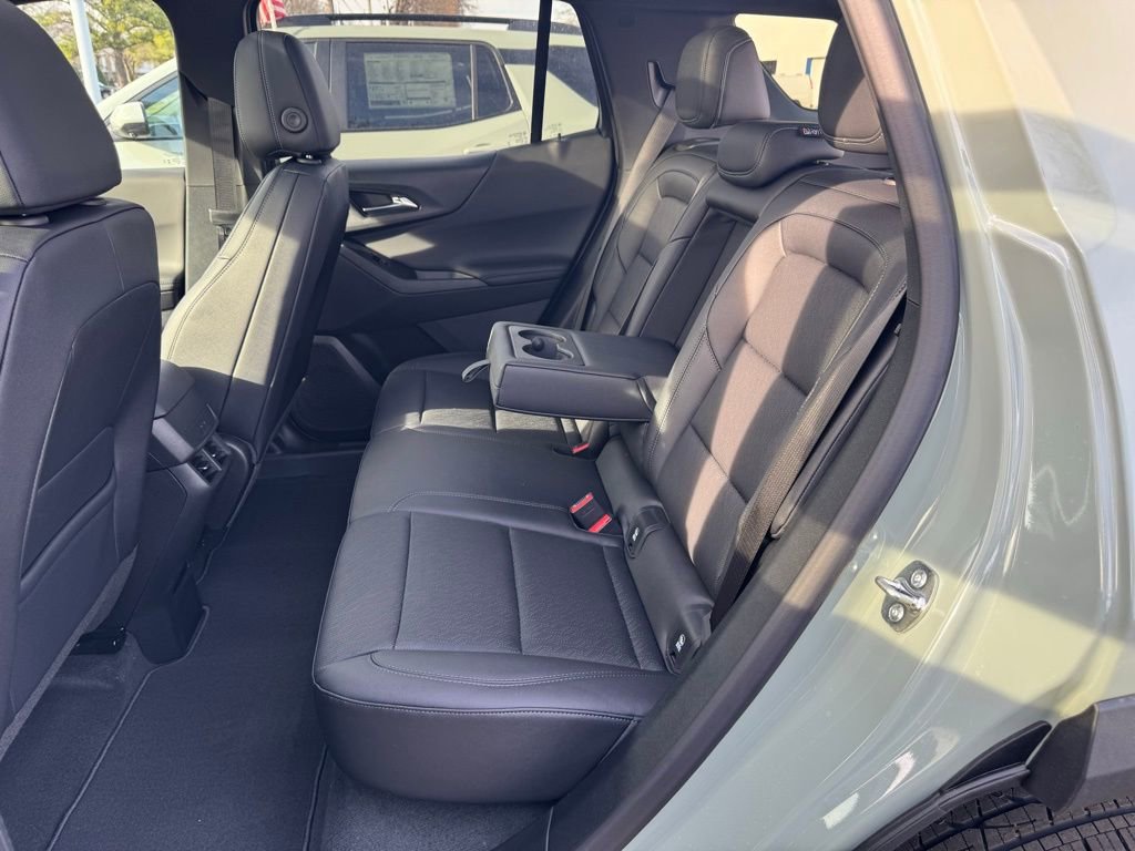 New 2026 Chevrolet Equinox LT w/ Convenience Package II image 31