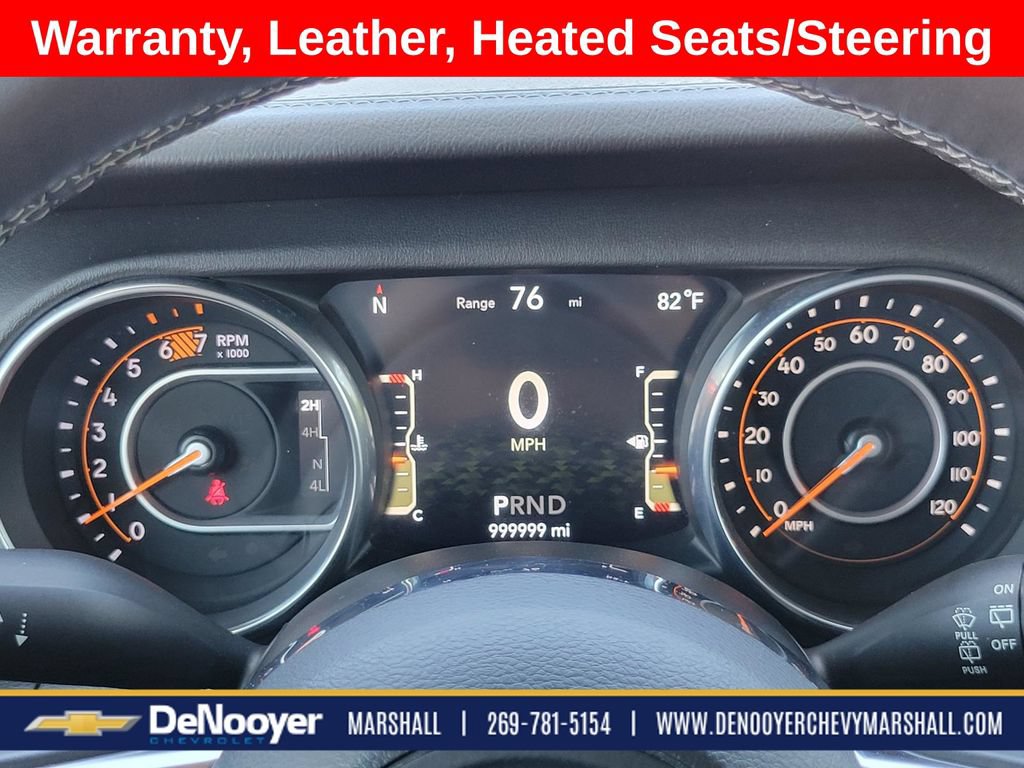 Used 2018 Jeep Wrangler Unlimited Sahara AWD/4WD image 9