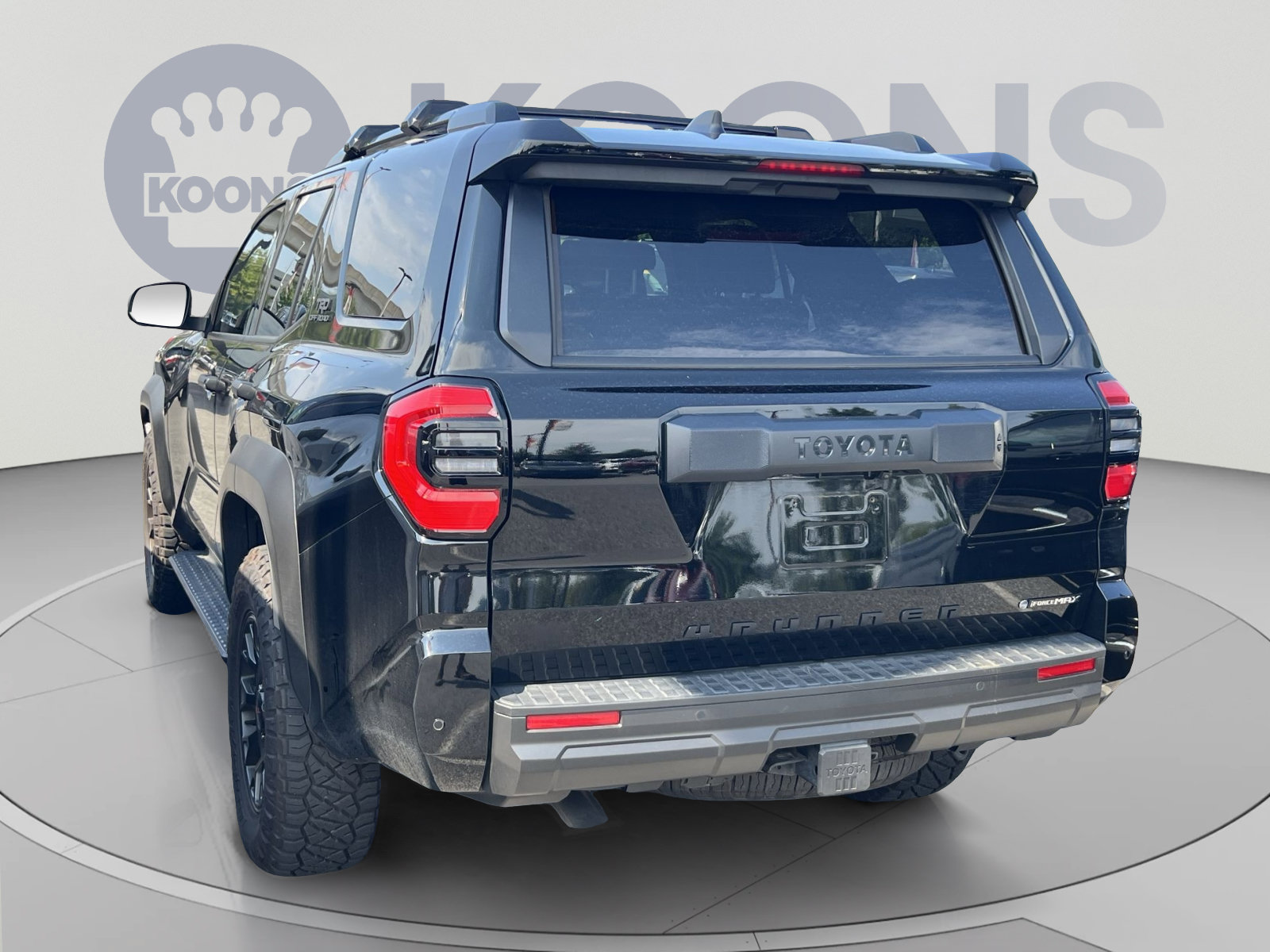 Used 2025 Toyota 4Runner TRD Off-Road Premium AWD/4WD image 2