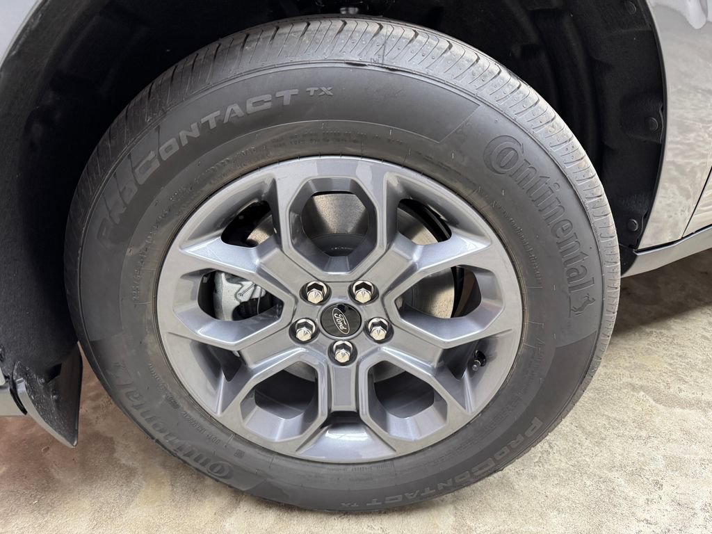 New 2026 Ford Maverick XLT w/ XLT Luxury Package AWD/4WD image 31