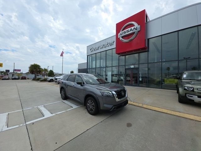 Used 2023 Nissan Pathfinder S