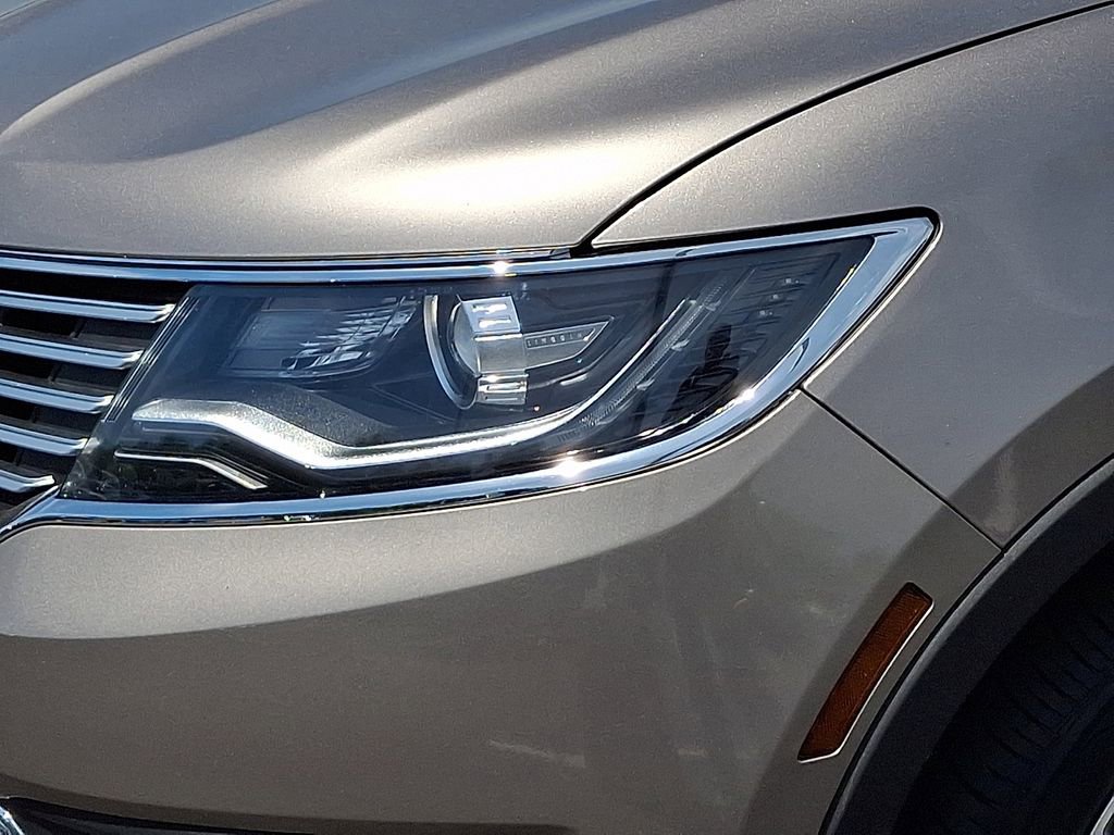 Used 2018 Lincoln MKX Reserve w/ Lincoln MKX Climate Package AWD/4WD image 9