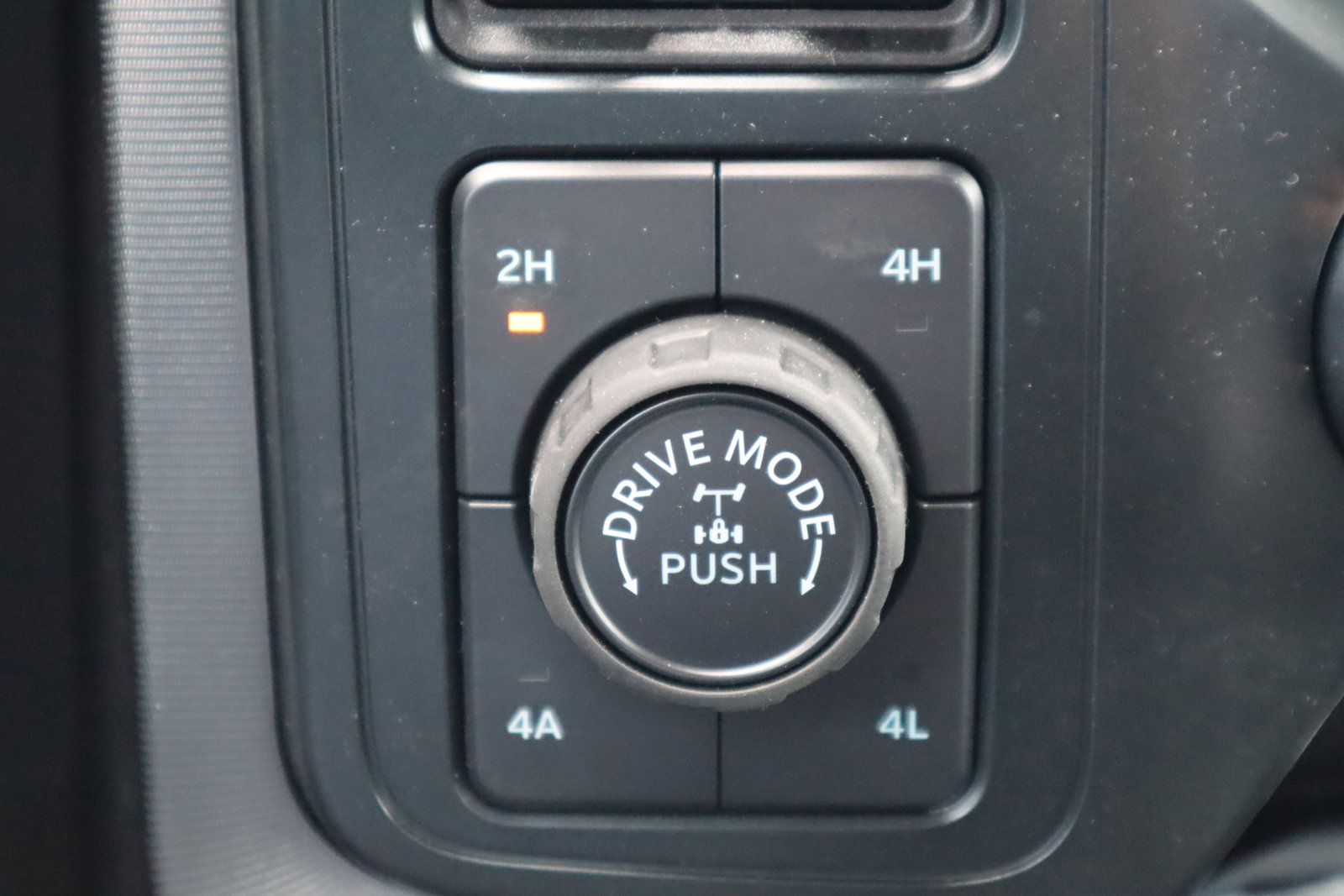 New 2025 Ford F150 Platinum w/ Equipment Group 702A High image 24