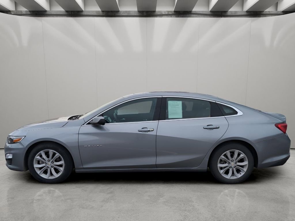 Used 2023 Chevrolet Malibu LT image 2