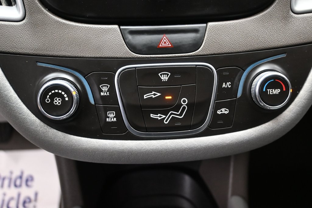Used 2018 Chevrolet Malibu LS FWD image 18