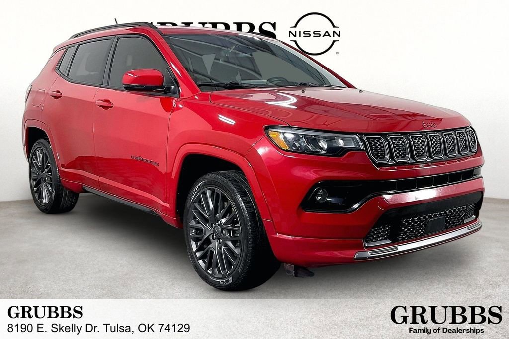 Used 2023 Jeep Compass Limited AWD/4WD image 1