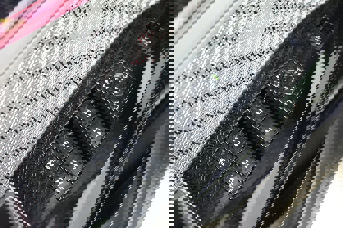 Used 2023 BMW 760i xDrive AWD/4WD image 21