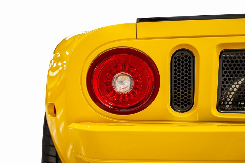 Used 2005 Ford GT image 27