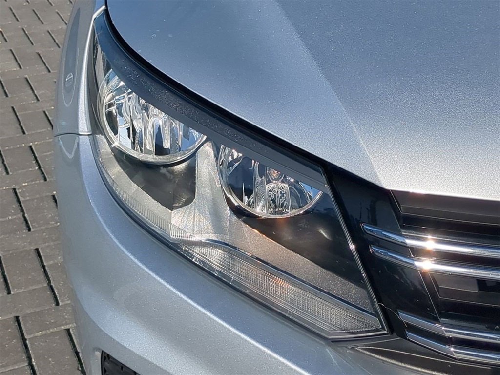 Used 2017 Volkswagen Tiguan Limited w/ Premium Package image 11