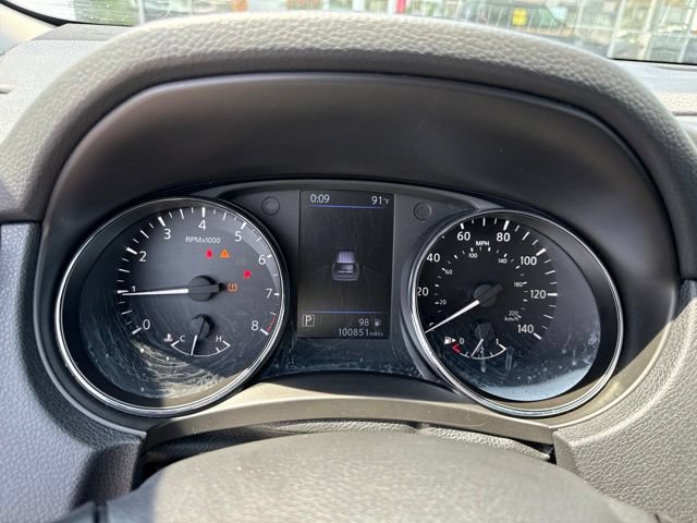Used 2020 Nissan Rogue S FWD image 11