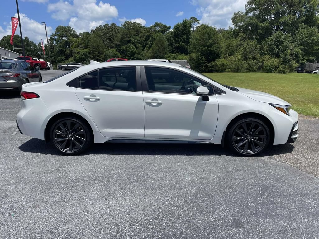New 2026 Toyota Corolla SE FWD image 2