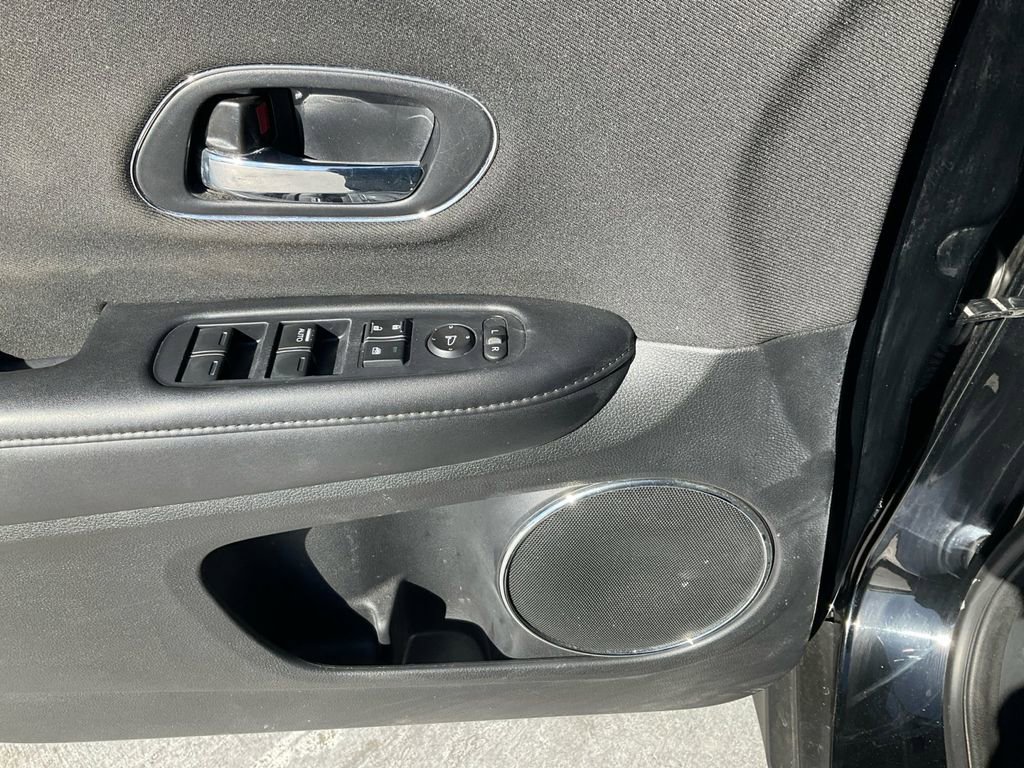 Used 2022 Honda HR-V EX image 13