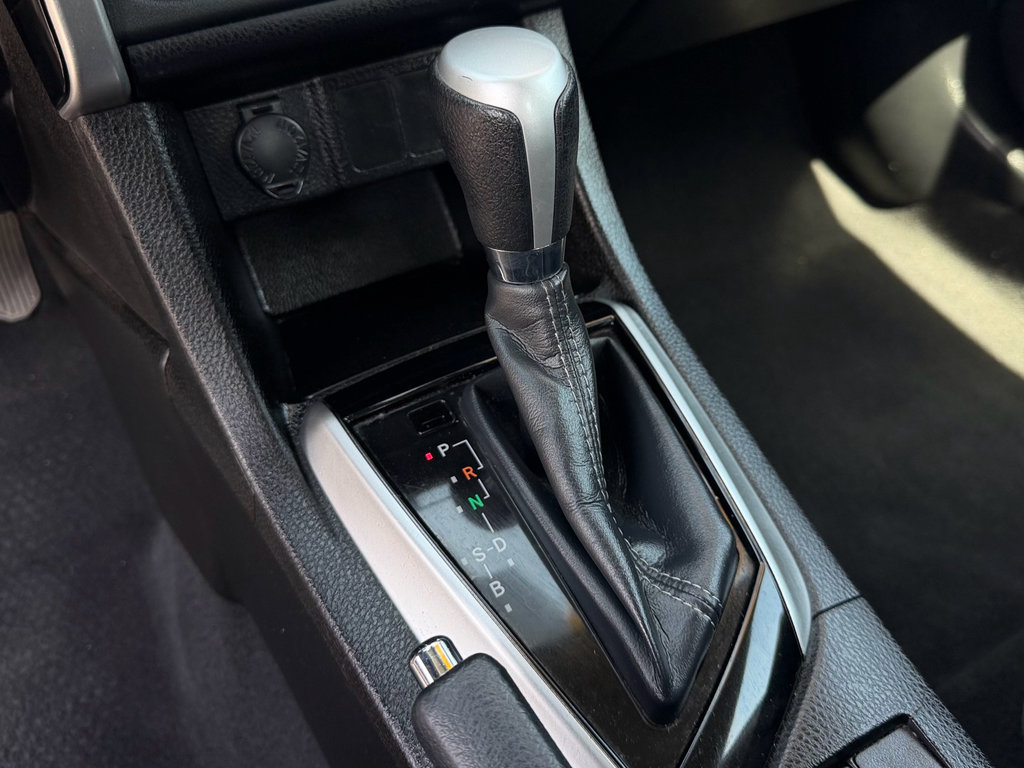 Used 2019 Toyota Corolla LE w/ Carpet Mat Package (TMS) image 26