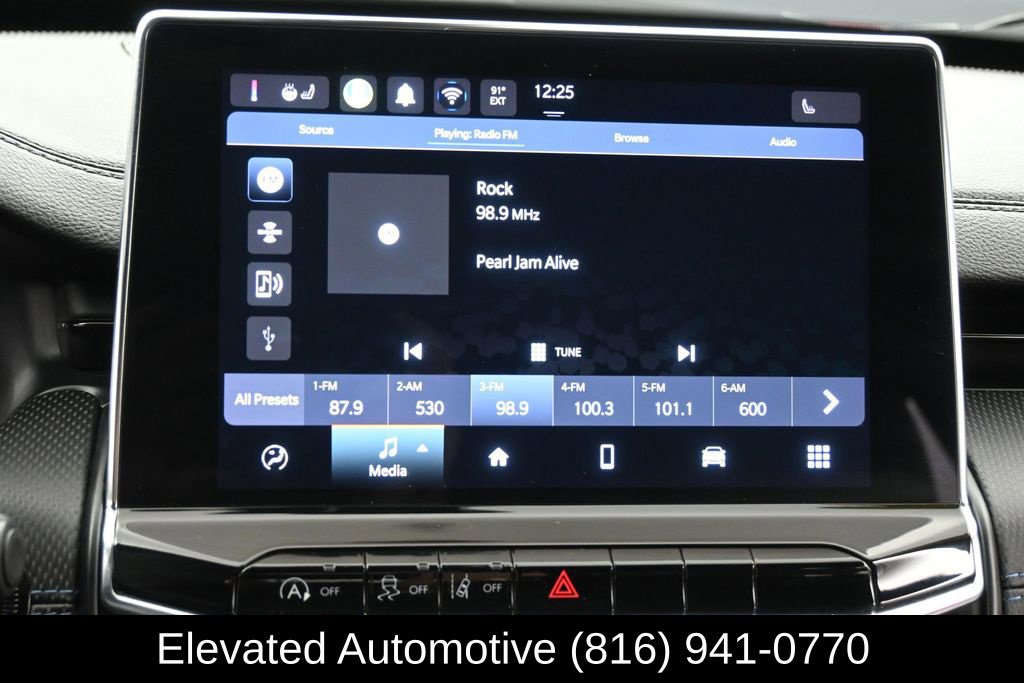 Used 2025 Jeep Compass Latitude w/ Altitude Special Edition AWD/4WD image 19