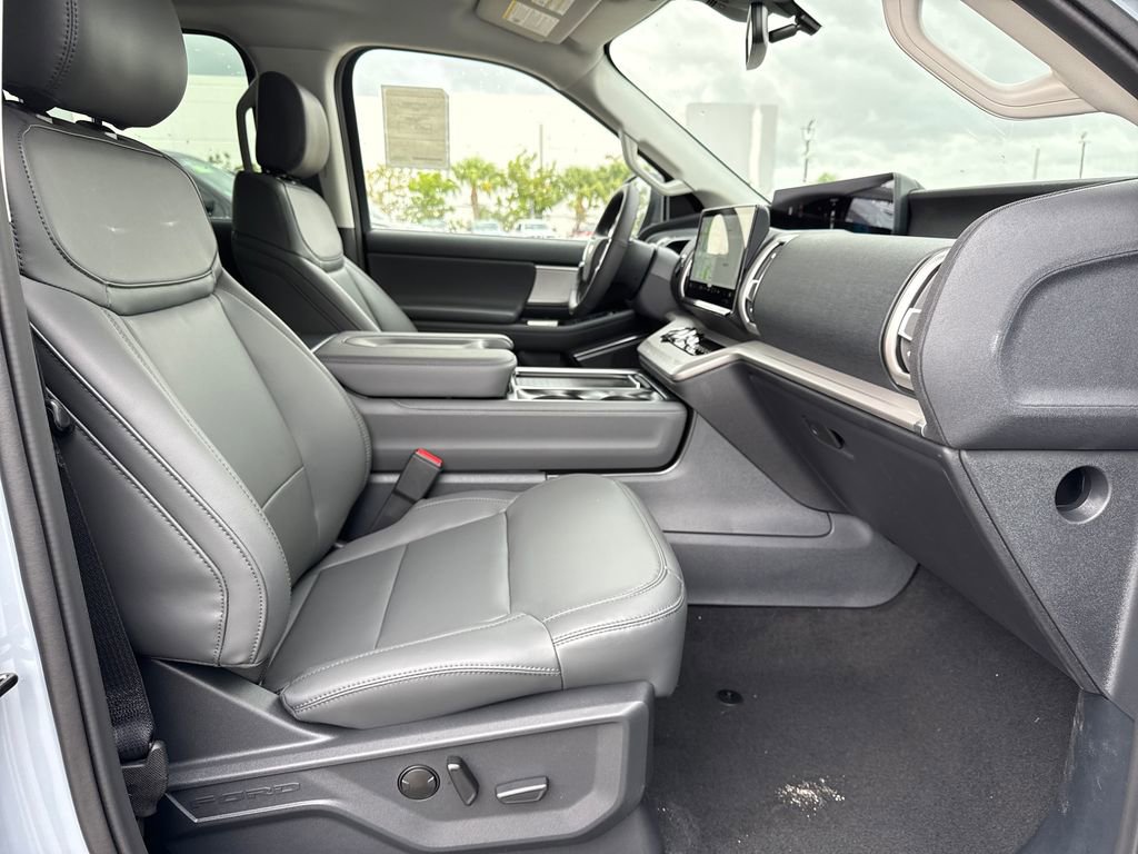 New 2026 Ford Expedition Active RWD image 22