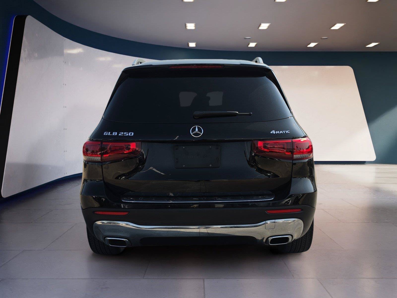 Certified 2022 Mercedes-Benz GLB 250 4MATIC image 4