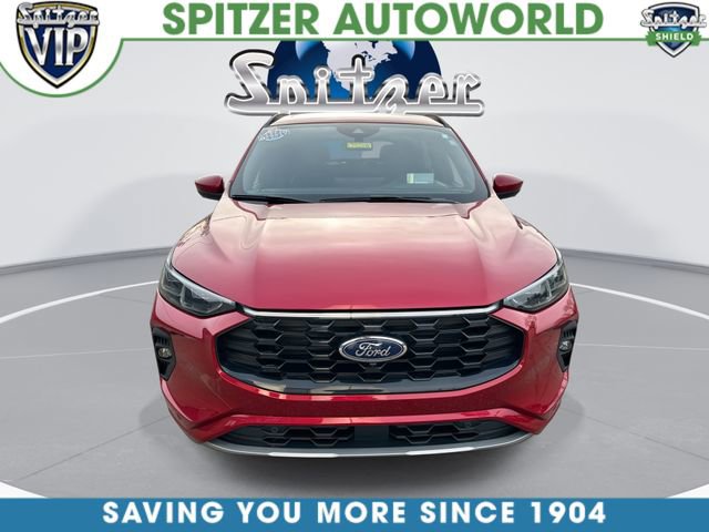 Used 2024 Ford Escape ST-Line Elite w/ Premium Technology Package image 3