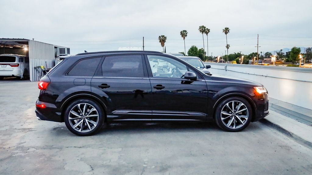 Used 2023 Audi SQ7 Prestige w/ Prestige Package AWD/4WD image 13