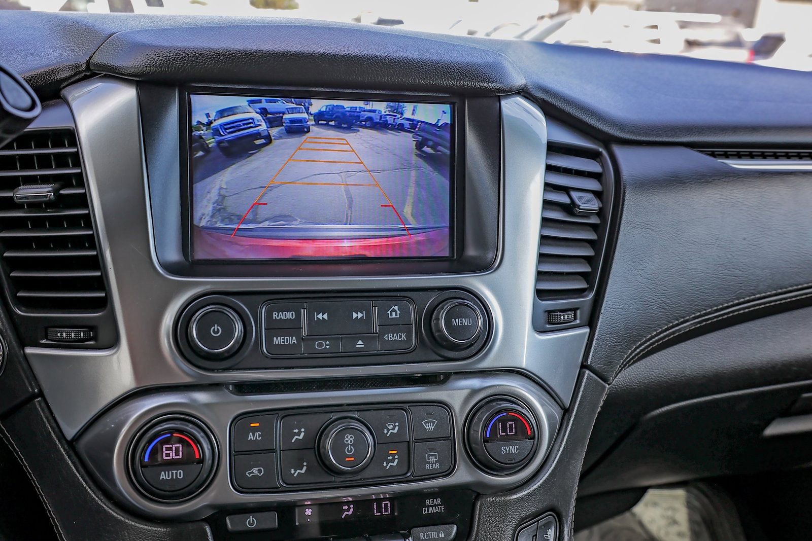 Used 2017 Chevrolet Tahoe Premier AWD/4WD image 28