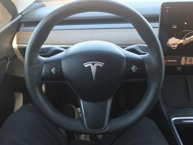 Used 2021 Tesla Model Y Long Range AWD/4WD image 36