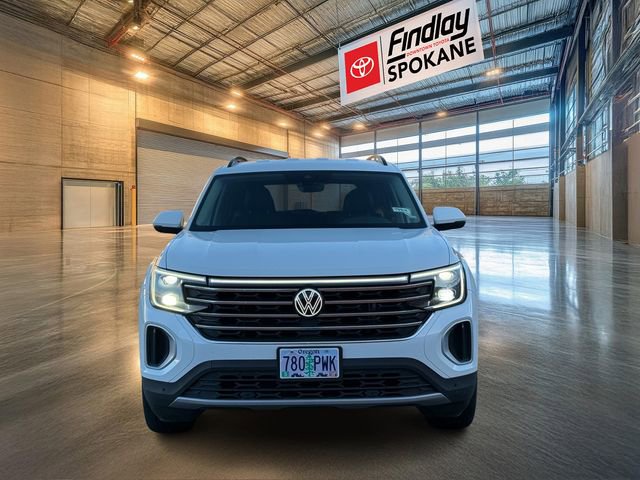 Used 2024 Volkswagen Atlas SE image 2