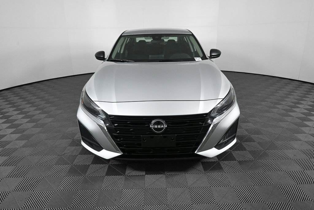 Used 2024 Nissan Altima 2.5 SV image 31