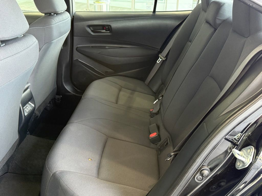 Used 2024 Toyota Corolla LE image 31