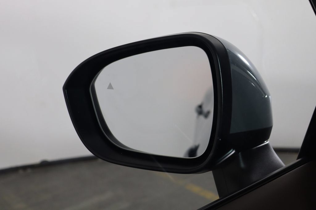 Used 2023 Nissan Rogue SL FWD image 38
