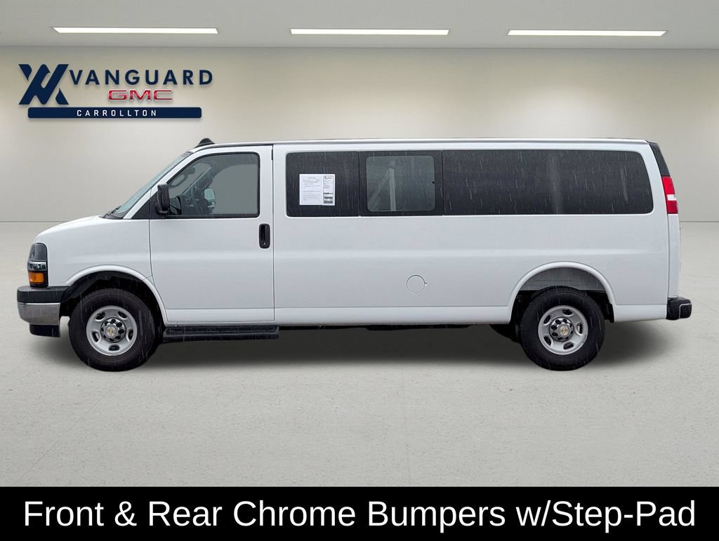 Used 2025 Chevrolet Express 3500 LT w/ LT Preferred Equipment Group RWD image 4