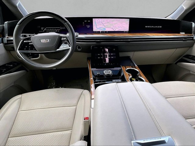 Used 2025 Cadillac Escalade ESV Sport Platinum AWD/4WD image 16
